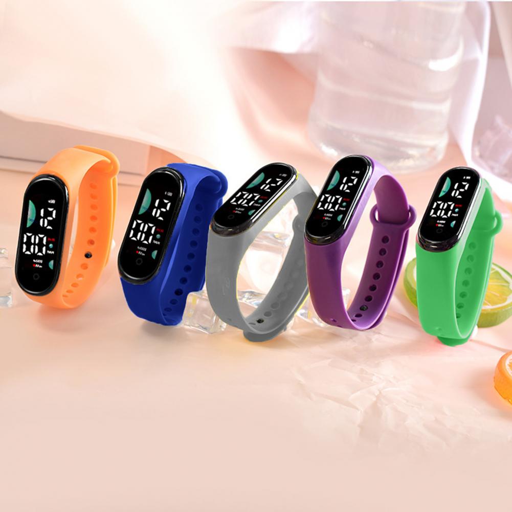 子供のためのデジタルLED腕時計,防水ブレスレット,腕時計, - Smartwatch Watches For Kid Boy のレビューと価格