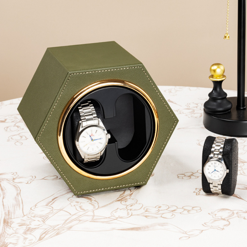 新型Type-Cミニシングルモーターウォッチワインダーボック - Watch Winder Single のレビューと価格